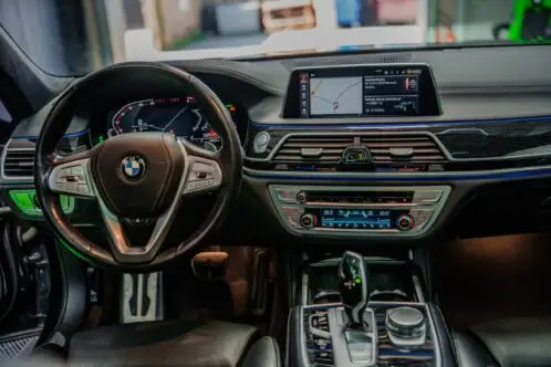 BMW 730xDrive 2020 - Image 11